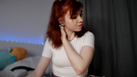 Snapshot of olivka_flower chatting on February 2025 10:31:02 PM Angelina Lina online show from February 2025 10:31:02 PM