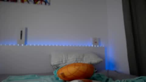 Snapshot of olivka_flower chatting on February 2025 01:00:02 AM Angelina Lina online show from February 2025 01:00:02 AM