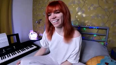 Angelina Lina online show from November 2025 07:25:02 PM