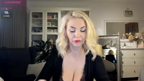 Snapshot of ollalla7 chatting on January 2026 08:23:01 PM ollalla7 online show from January 2026 08:23:01 PM