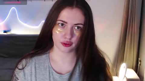 ollie_jamess online show from November 2025 01:21:02 PM