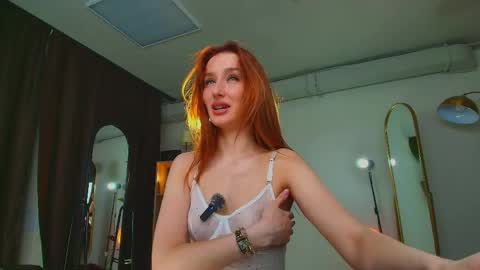 Miss Omelia online show from May 2026 04:55:02 PM