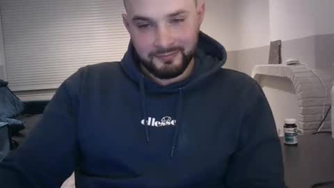 Snapshot of omgwhereim chatting on February 2025 05:53:01 PM omgwhereim online show from February 2025 05:53:01 PM