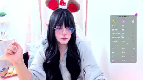 Snapshot of omorimori chatting on November 2025 08:42:02 PM Omori Chan online show from November 2025 08:42:02 PM