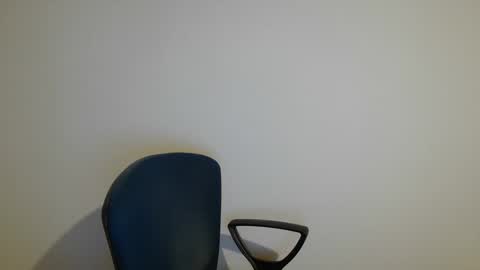 Snapshot of onanister chatting on January 2025 09:05:01 PM Somewhere over the rainbow online show from January 2025 09:05:01 PM