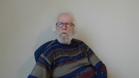 Snapshot of onanister chatting on January 2025 08:29:01 AM Somewhere over the rainbow online show from January 2025 08:29:01 AM