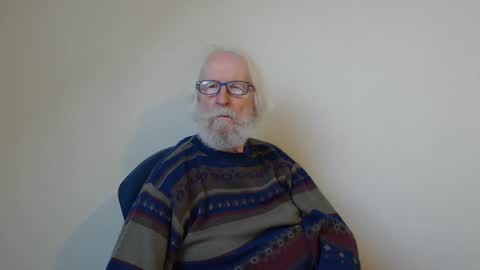 Snapshot of onanister chatting on January 2025 08:04:01 AM Somewhere over the rainbow online show from January 2025 08:04:01 AM