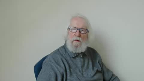 Snapshot of onanister chatting on February 2025 07:49:02 AM Somewhere over the rainbow online show from February 2025 07:49:02 AM