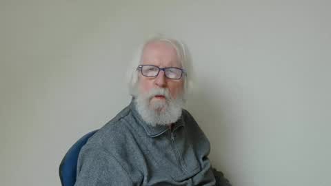 Snapshot of onanister chatting on February 2025 01:22:01 PM Somewhere over the rainbow online show from February 2025 01:22:01 PM