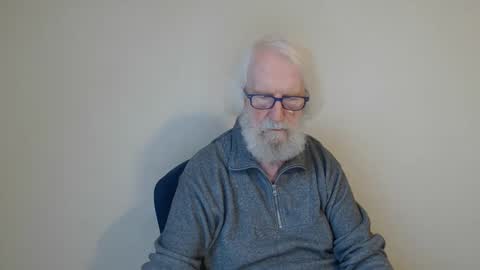 Snapshot of onanister chatting on February 2025 07:23:02 AM Somewhere over the rainbow online show from February 2025 07:23:02 AM