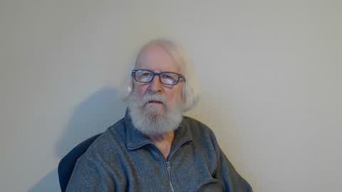 Snapshot of onanister chatting on February 2025 07:45:02 AM Somewhere over the rainbow online show from February 2025 07:45:02 AM