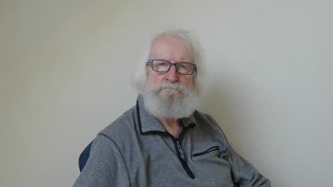 Snapshot of onanister chatting on March 2025 08:29:01 AM Somewhere over the rainbow online show from March 2025 08:29:01 AM