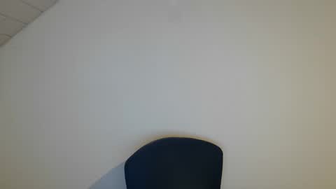 Snapshot of onanister chatting on September 2025 08:31:02 PM Somewhere over the rainbow online show from September 2025 08:31:02 PM