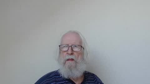 Snapshot of onanister chatting on October 2025 07:07:01 AM Somewhere over the rainbow online show from October 2025 07:07:01 AM