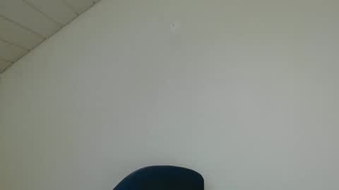 Snapshot of onanister chatting on October 2025 08:13:01 AM Somewhere over the rainbow online show from October 2025 08:13:01 AM