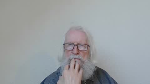 Somewhere over the rainbow online show from November 2025 09:23:01 AM