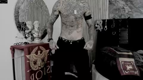     ... online show from October 2025 07:23:02 PM