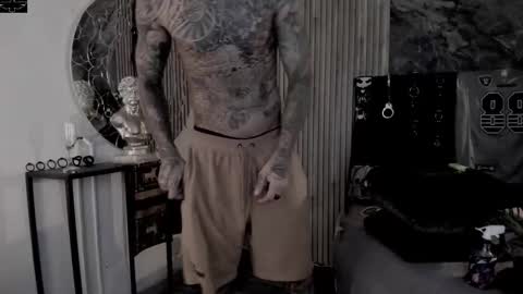     ... online show from November 2025 03:52:02 AM