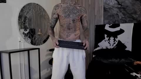     ... online show from November 2025 03:45:02 AM