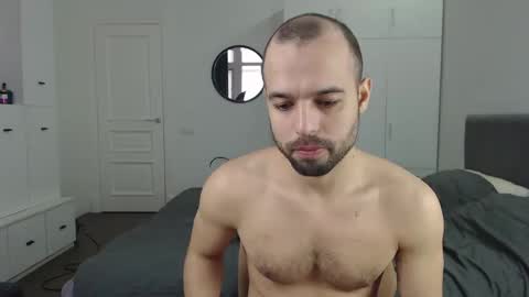 onebestlover online show from February 2025 09:14:02 AM