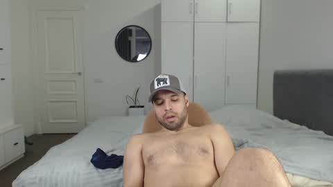 onebestlover online show from March 2025 03:29:01 PM