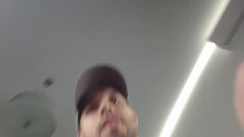 onebestlover online show from March 2025 08:20:02 PM