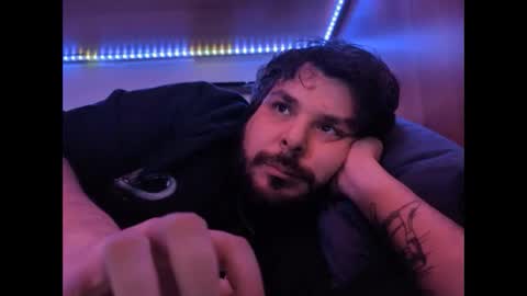 onecrew1 online show from March 2026 03:58:01 PM