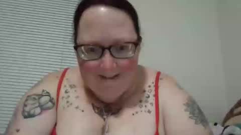 Snapshot of onedaffodil84 chatting on May 2026 04:41:01 AM Pixie online show from May 2026 04:41:01 AM