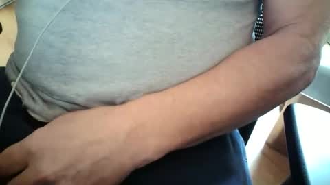 oneluckyguy47 online show from January 2026 03:17:02 PM