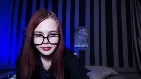 onessandra online show from October 2025 06:58:02 AM