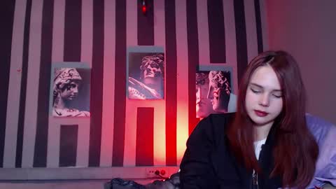 Snapshot of onessandra chatting on March 2026 01:44:02 AM onessandra online show from March 2026 01:44:02 AM