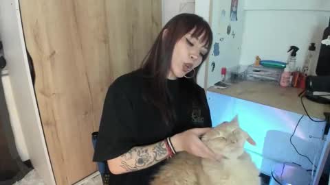 oni_dakotta online show from March 2026 02:02:02 PM