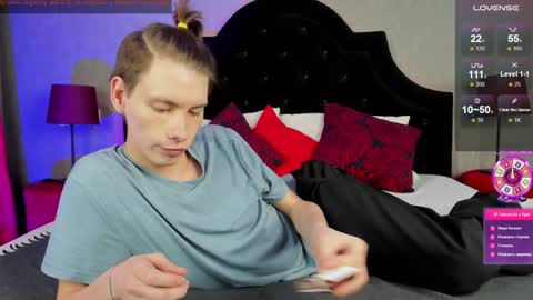 Erick  online show from February 2025 10:52:02 PM