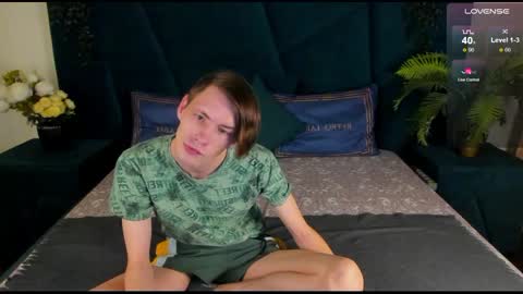 Erick  online show from February 2025 06:54:02 PM