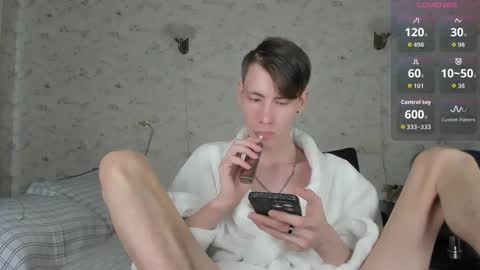 Snapshot of only_eric chatting on March 2026 05:36:02 AM Erick online show from March 2026 05:36:02 AM