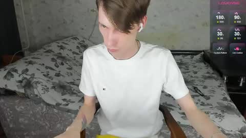 Snapshot of only_eric chatting on May 2026 05:04:01 AM Erick online show from May 2026 05:04:01 AM