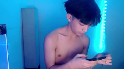 Snapshot of only_mau chatting on October 2025 11:41:02 AM MAU online show from October 2025 11:41:02 AM