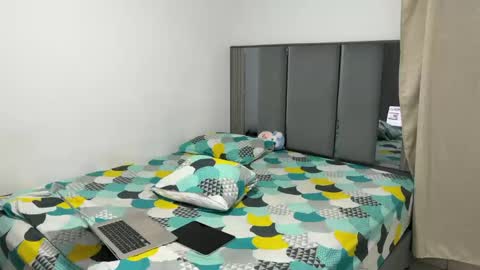 PAREJA LATINA JOVEN MUY CACHONDOS online show from March 2026 12:28:01 AM