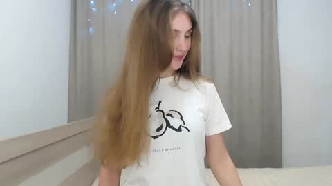 Snapshot of onnaone chatting on January 2025 01:50:01 AM OnnA online show from January 2025 01:50:01 AM