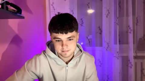 Mike online show from November 2025 07:10:01 PM