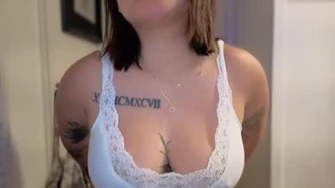 Miss Girly online show from April 2026 11:02:02 PM