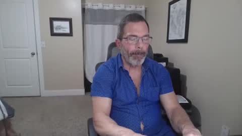 Snapshot of ooopsxxx chatting on December 2024 01:11:02 AM ooopsxxx online show from December 2024 01:11:02 AM