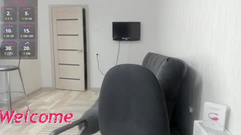 Snapshot of oops_britney chatting on January 2025 03:58:01 PM Britney online show from January 2025 03:58:01 PM