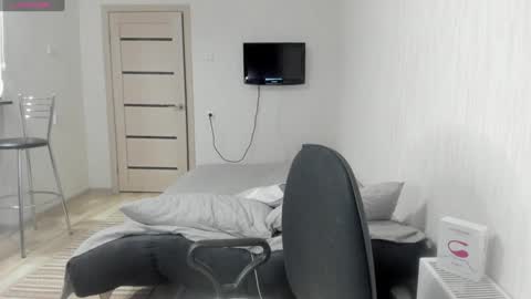 Snapshot of oops_britney chatting on February 2025 09:00:02 AM Britney online show from February 2025 09:00:02 AM