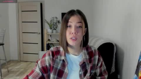 Snapshot of oops_britney chatting on October 2025 06:16:02 PM Britney online show from October 2025 06:16:02 PM