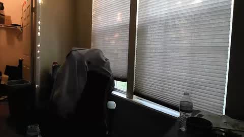 Snapshot of open4400 chatting on September 2025 12:16:01 PM LivingLong online show from September 2025 12:16:01 PM