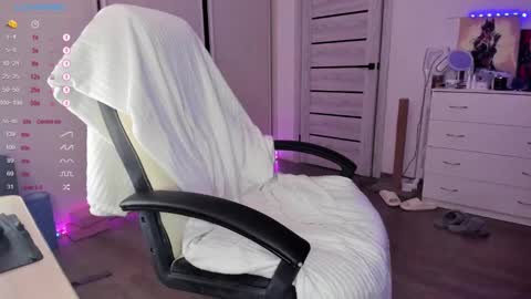 Snapshot of ophelia_mm chatting on March 2025 06:03:01 AM Ophelia online show from March 2025 06:03:01 AM