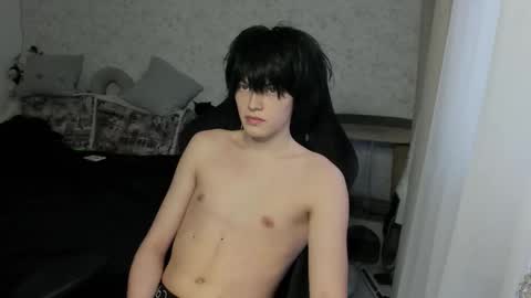 Snapshot of opiunarium chatting on January 2026 01:26:02 PM Bella and John online show from January 2026 01:26:02 PM