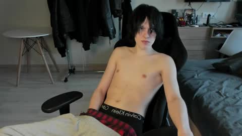 Bella and John online show from April 2026 04:20:02 AM