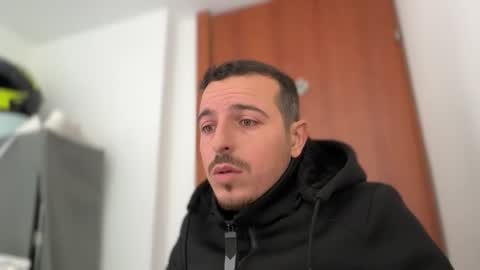 Snapshot of or690 chatting on December 2025 08:40:02 AM or online show from December 2025 08:40:02 AM